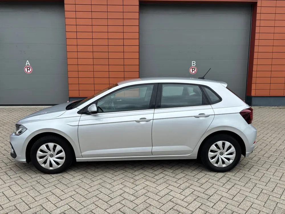 Volkswagen Polo 1.0 MPI 80pk 2022 Grijs uit 2022, foto 3