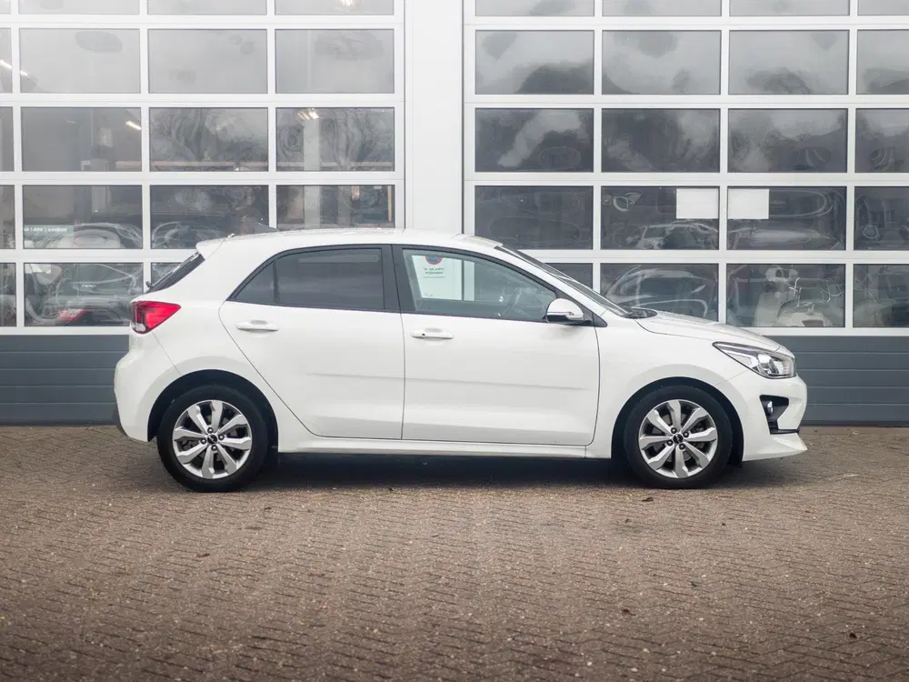 Kia Rio 1.0 T-GDi MHEV DynamicPlusLine uit 2023, foto 4