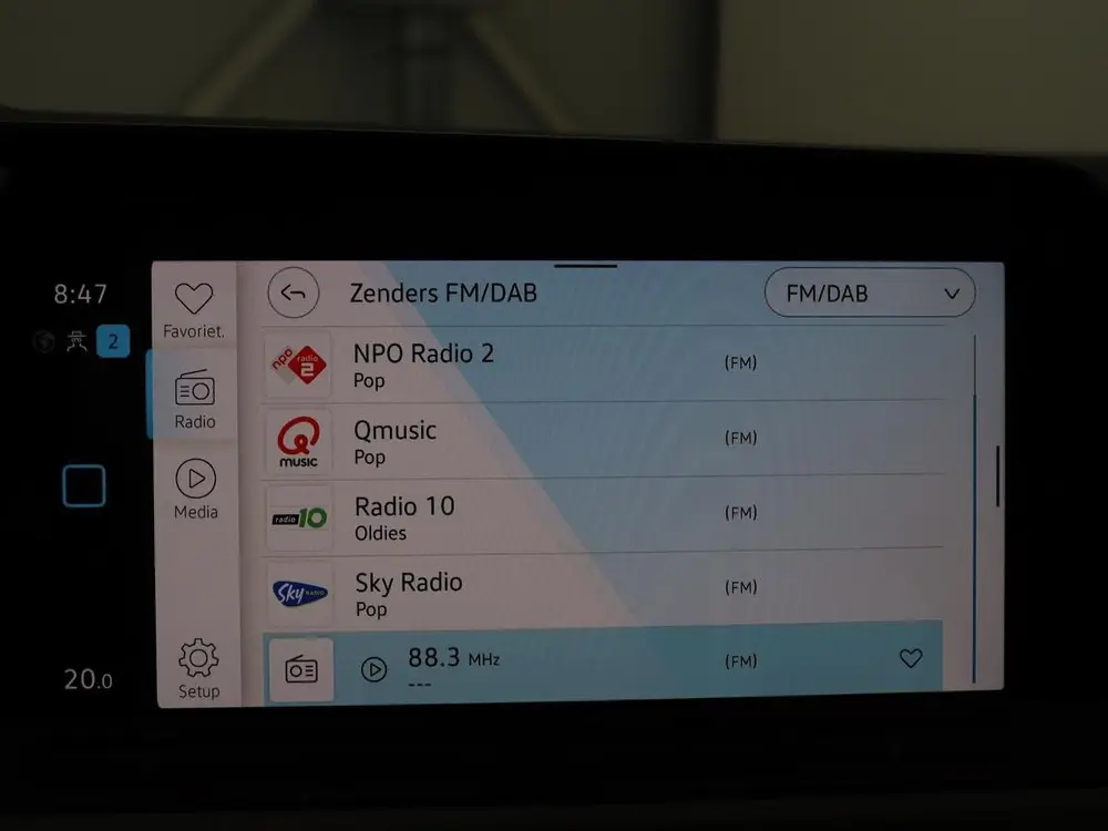 Volkswagen Golf 1.0 TSI Life | Carplay | Adaptive cruise | N uit 2022, foto 18