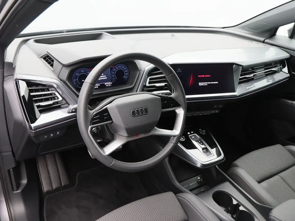 Audi Q4 e-tron 45 S Edition 82 kWh 286 Pk uit 2025, foto 4