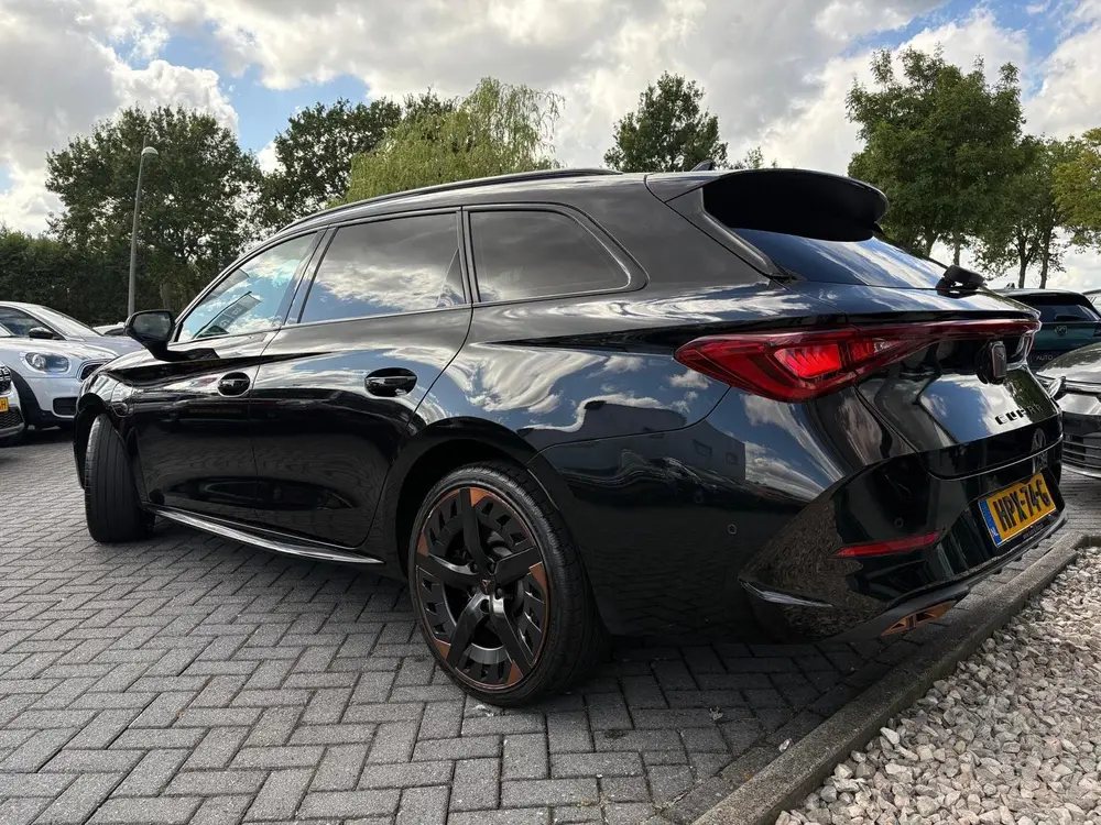 Cupra Leon 1.4 e-Hybrid 245 uit 2021, foto 4