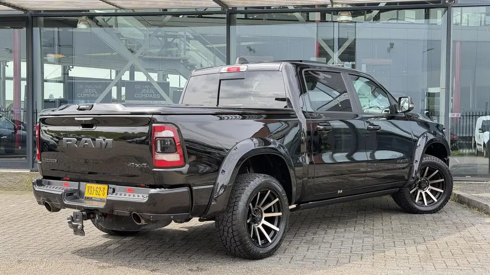 Dodge Ram 1500 5.7 V8 4x4 Crew Cab Laramie uit 2019, foto 12