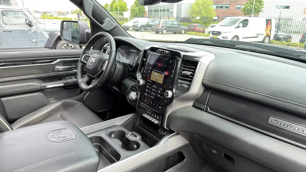 Dodge Ram 1500 5.7 V8 4x4 Crew Cab Laramie uit 2019, foto 5