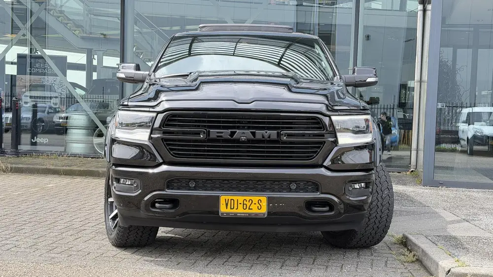 Dodge Ram 1500 5.7 V8 4x4 Crew Cab Laramie uit 2019, foto 8