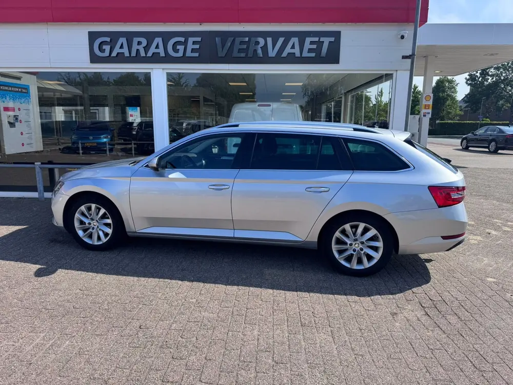 Skoda Superb 1.4 TSI iV Business Edition Plus uit 2021