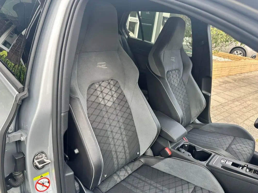 Volkswagen GOLF 1.5 ETSI 2x R-LINE BNS+ DSG AUTOMAAT uit 2022, foto 13