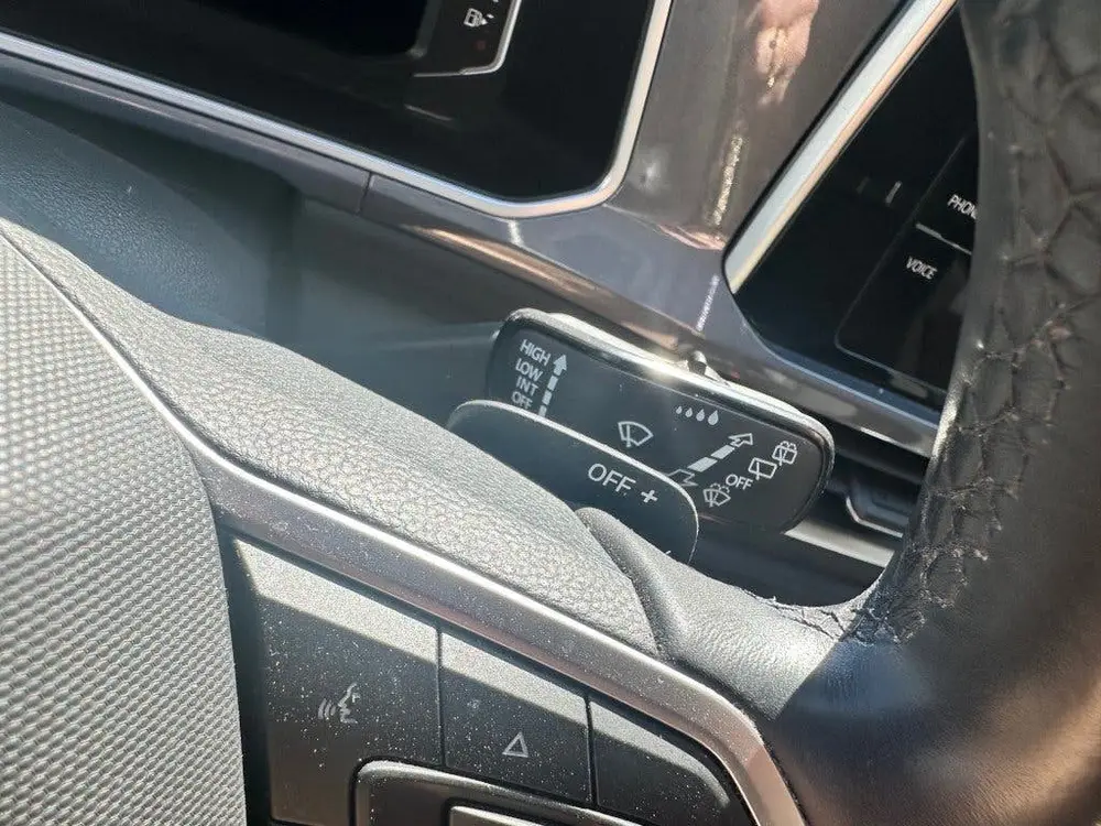 Volkswagen T-ROC 1.5 TSI LIFE BNS facelift model AUTOMAAT uit 2022, foto 10