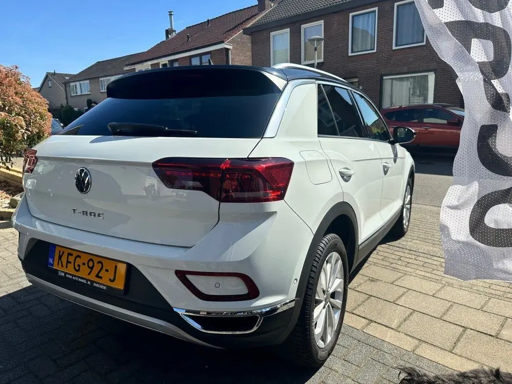 Volkswagen T-ROC 1.5 TSI LIFE BNS facelift model AUTOMAAT uit 2022, foto 5