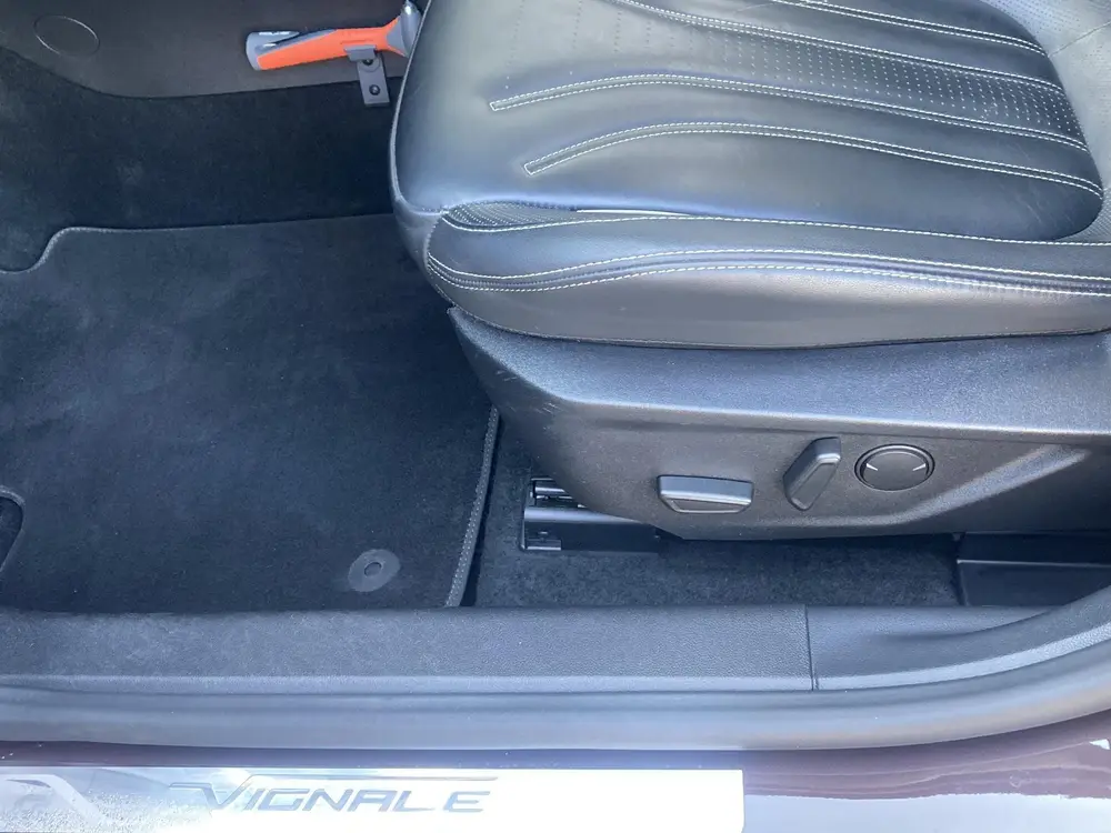 Ford Focus 1.0 EcoBoost 125 pk Vignale Wagon Panoramadak - D uit 2019, foto 16