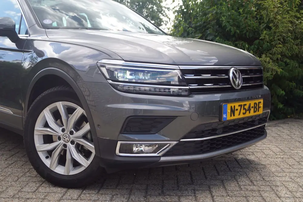 Volkswagen Tiguan 1.5 TSI ACT Highline Autom Panodak Alcanta uit 2019, foto 12