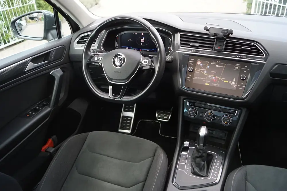 Volkswagen Tiguan 1.5 TSI ACT Highline Autom Panodak Alcanta uit 2019, foto 3