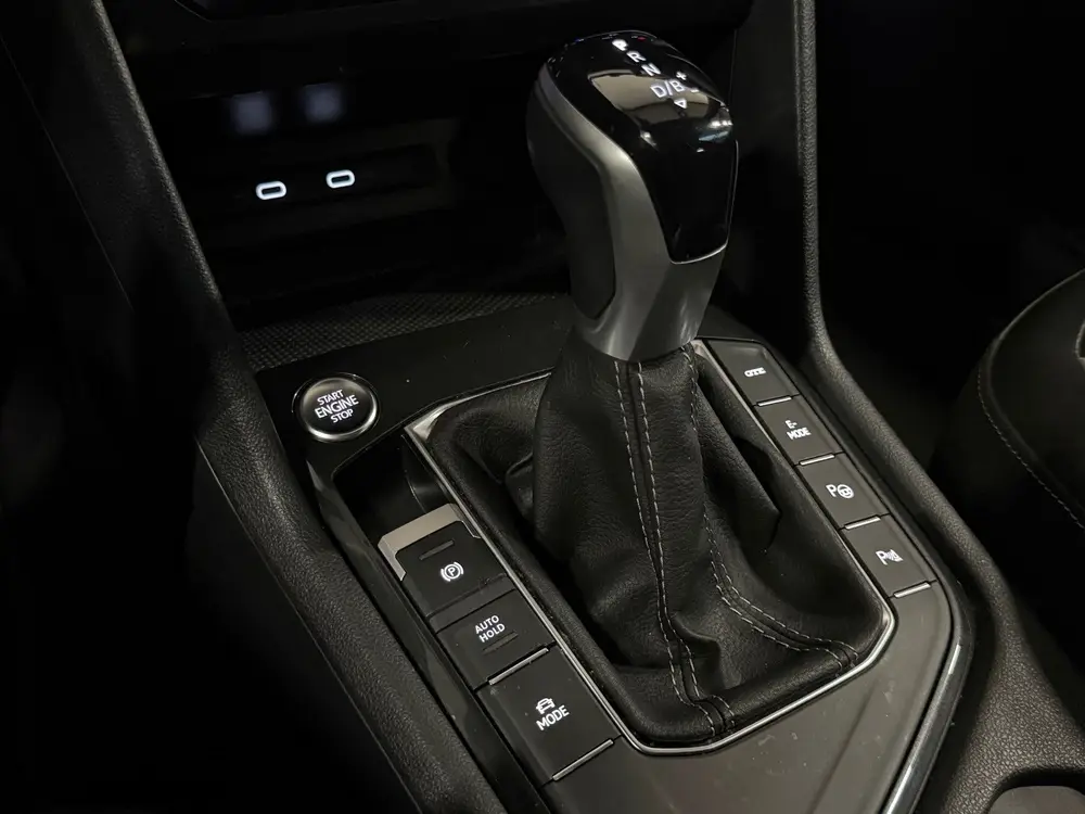 Volkswagen Tiguan 1.4 TSI eHybrid R-Line Business+ Pano Lede uit 2023, foto 19