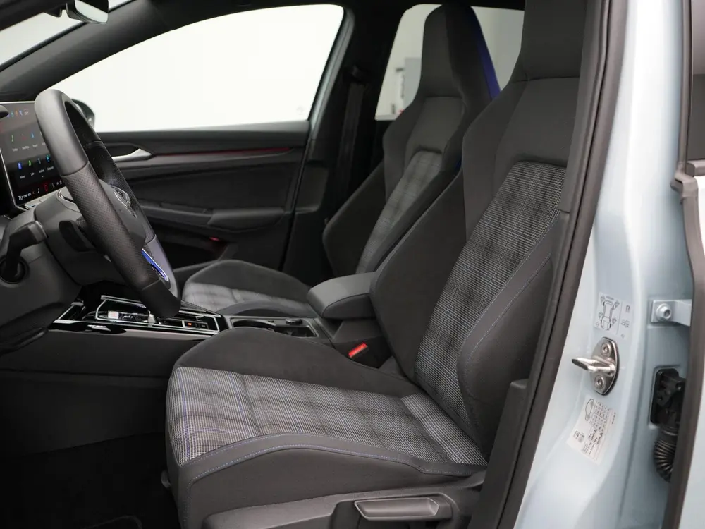 Volkswagen Golf 1.5 eHybrid GTE 272 PK DSG | LED matrix IQ | uit 2025, foto 12