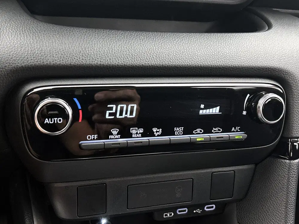 Toyota Yaris 1.5 Hybrid Active uit 2024, foto 10