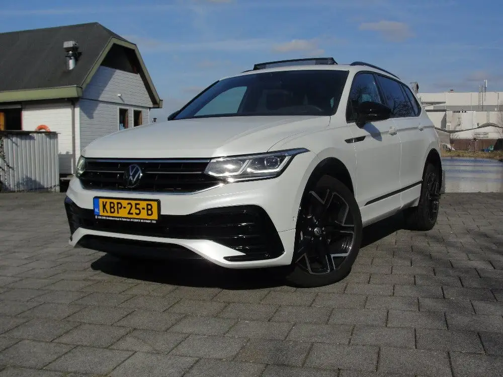 Volkswagen Tiguan VW TIGUAN ALLSPACE 2.0/190 PK/ R-LINE/2024/7-STOEL/4 MOTION uit 2024