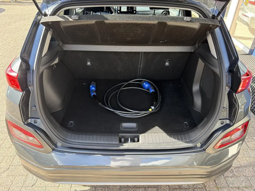 Hyundai Kona EV Premium 64 kWh / NL-Auto / 204 PK / Warmtepo uit 2019, foto 13