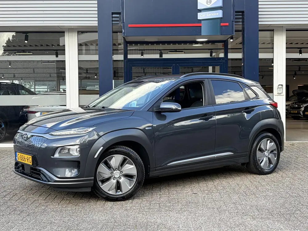 Hyundai Kona EV Premium 64 kWh / NL-Auto / 204 PK / Warmtepo uit 2019, foto 3