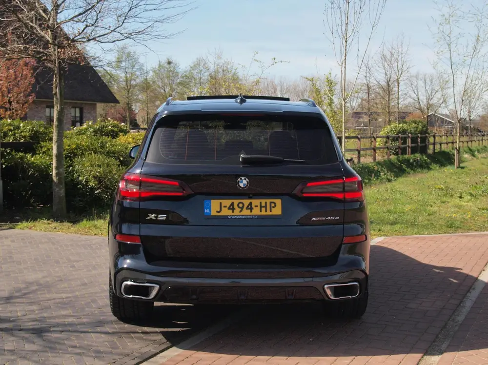 BMW X5 xDrive45e High Executive uit 2020, foto 10