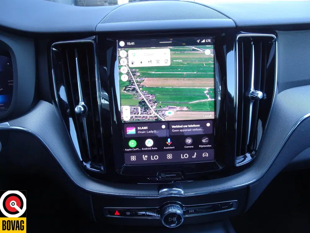 Volvo XC60 2.0 T6 Plug-in hybrid AWD Plus Black Editi uit 2024, foto 17