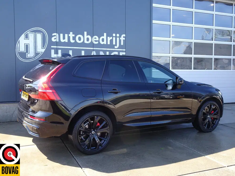 Volvo XC60 2.0 T6 Plug-in hybrid AWD Plus Black Editi uit 2024, foto 4