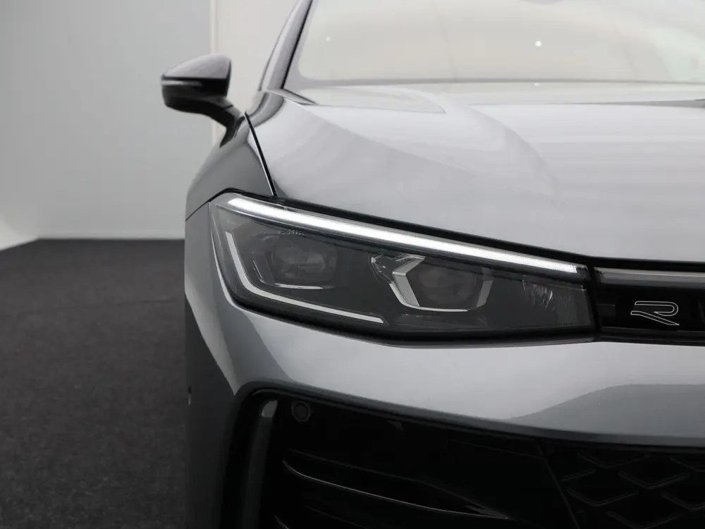 Volkswagen Passat Variant 1.5 eHybrid 272 Pk Automaat R-Line uit 2025, foto 11