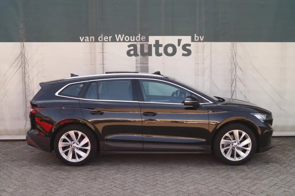 Skoda Enyaq 80 204pk 77kWh -SOH91%-PANO-TREKHAAK-ECC-P uit 2021, foto 2