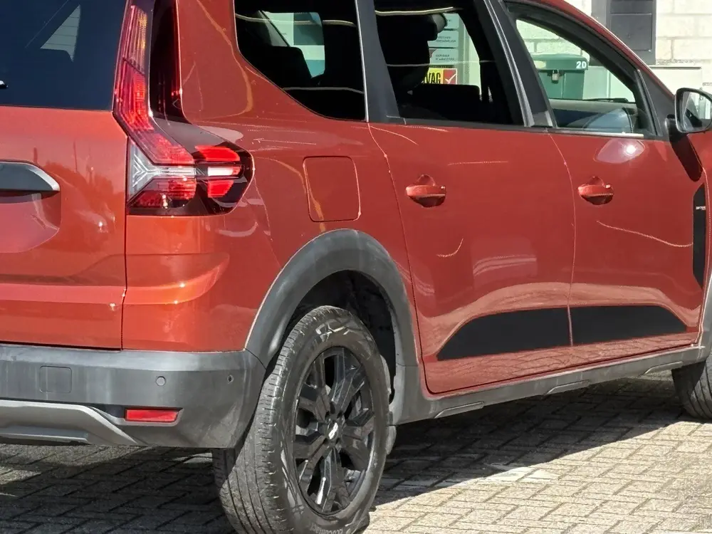 Dacia Jogger 1.0 TCe 100 ECO-G Extreme 5p. uit 2022, foto 14
