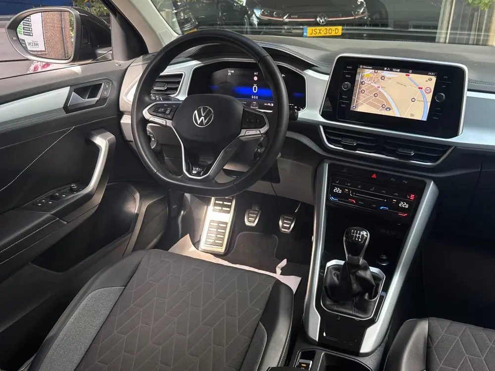 Volkswagen T-Roc TSI 115PK LIFE GOAL NAVI/CARPLAY/STOELVERW. uit 2025, foto 9