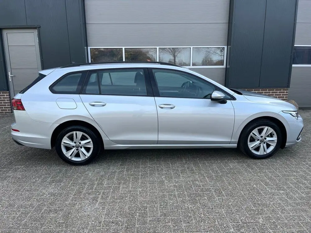 Volkswagen Golf Variant 1.0 TSI Life-Carplay-Adaptive-LM-NAP uit 2022, foto 7