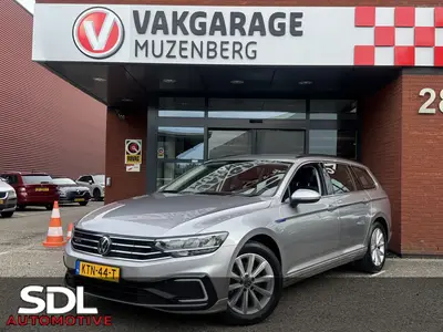Volkswagen Passat Variant 1.4 TSI PHEV GTE Business // LED / uit 2022