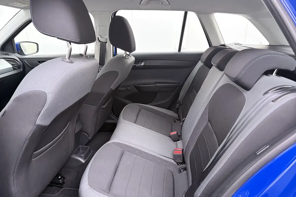 Skoda Fabia 1.0 96 PK TSI Business Carplay Navi Cruise uit 2019, foto 12