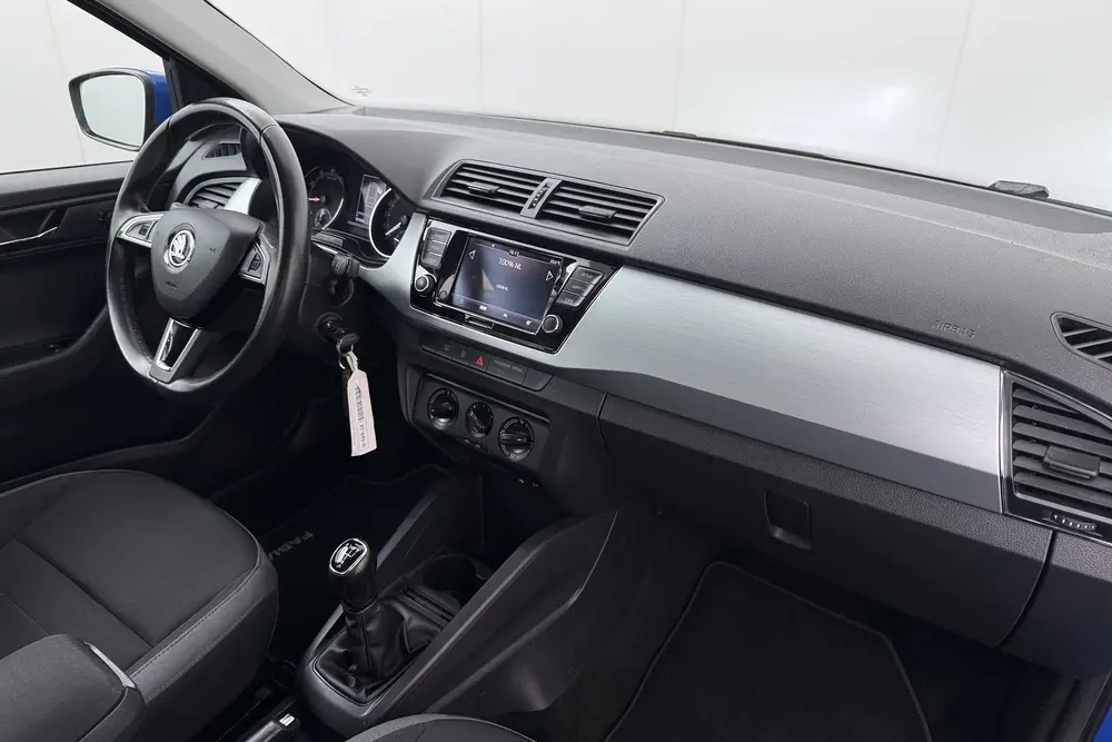 Skoda Fabia 1.0 96 PK TSI Business Carplay Navi Cruise uit 2019, foto 16