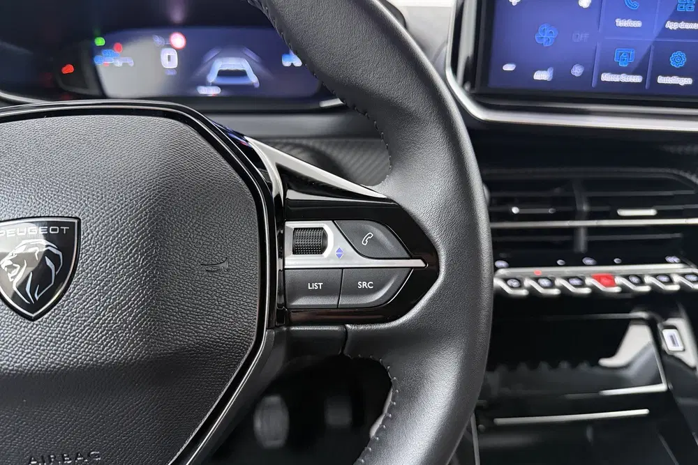 Peugeot 208 1.2T 101 PK Allure Carplay Navi 16'LMV Pri uit 2025, foto 18