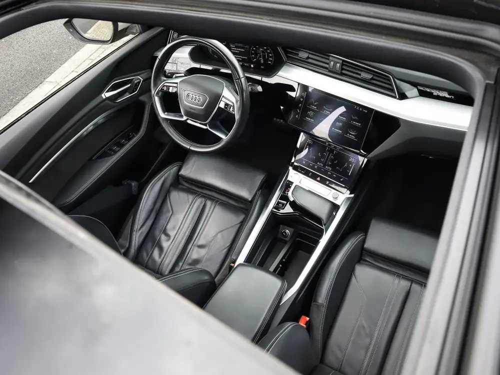 Audi E-tron Sportback 55 quattro S edition 95 kWh 3-Fase 2e uit 2020, foto 3
