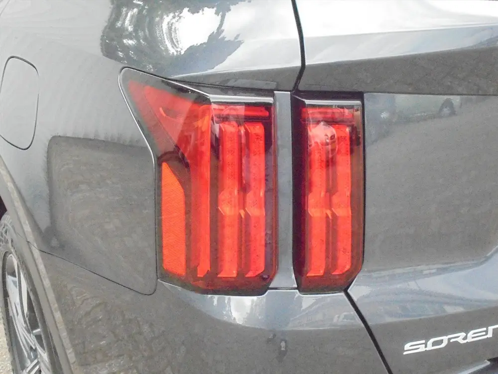 Kia Sorento 1.6 T-GDi 265PK PHEV 7-PERSOONS PANODAK 8. uit 2023, foto 8