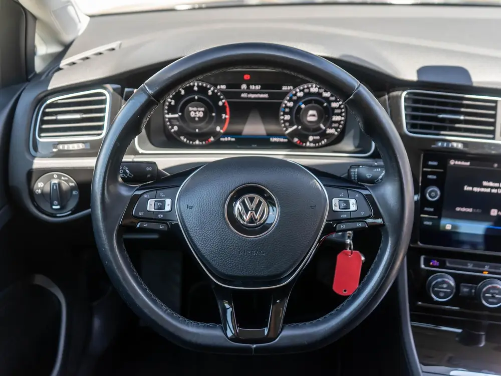Volkswagen Golf 1.5 TSI Highline carplay - alcantara - dig. uit 2019, foto 5