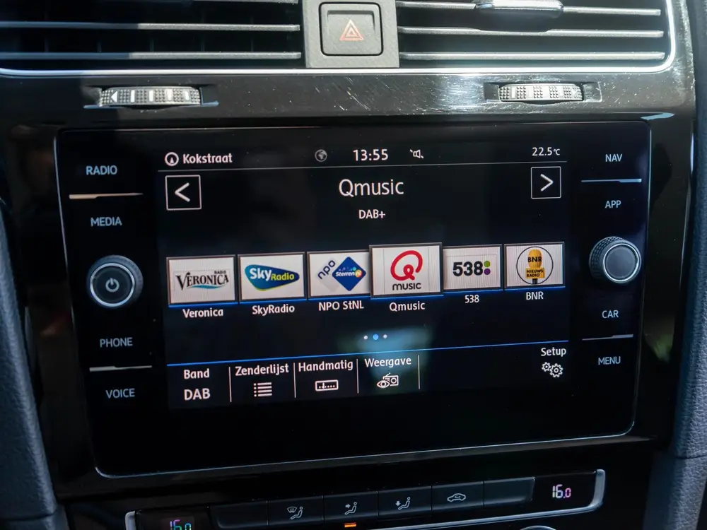 Volkswagen Golf 1.5 TSI Highline carplay - alcantara - dig. uit 2019, foto 9