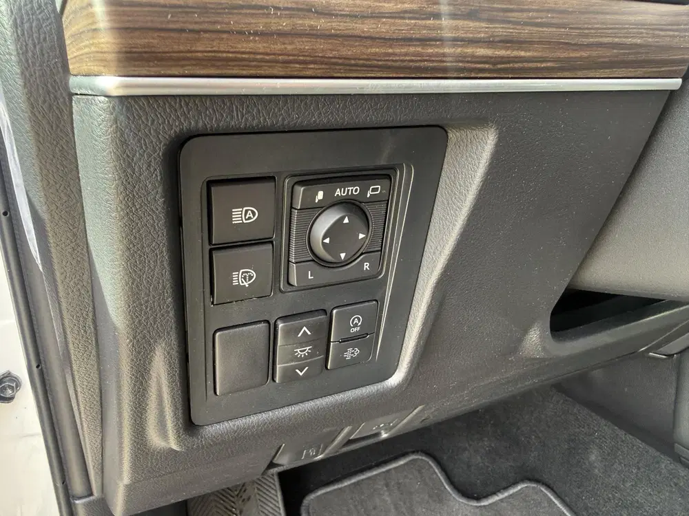 Toyota Land Cruiser 2.8 D-4D-F Professional Window Van Grijs uit 2024, foto 10