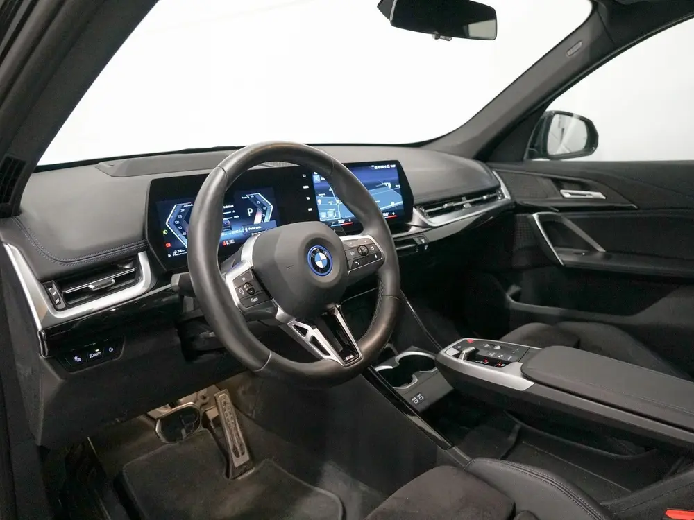 BMW X1 xDrive25e M-Sport uit 2023, foto 2
