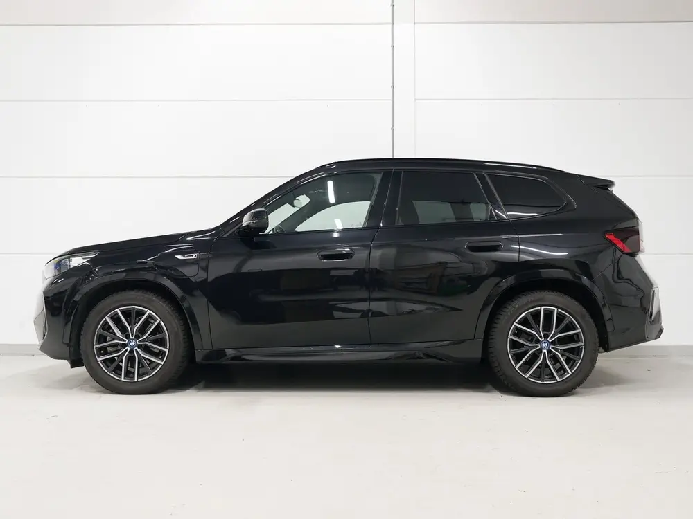 BMW X1 xDrive25e M-Sport uit 2023, foto 4