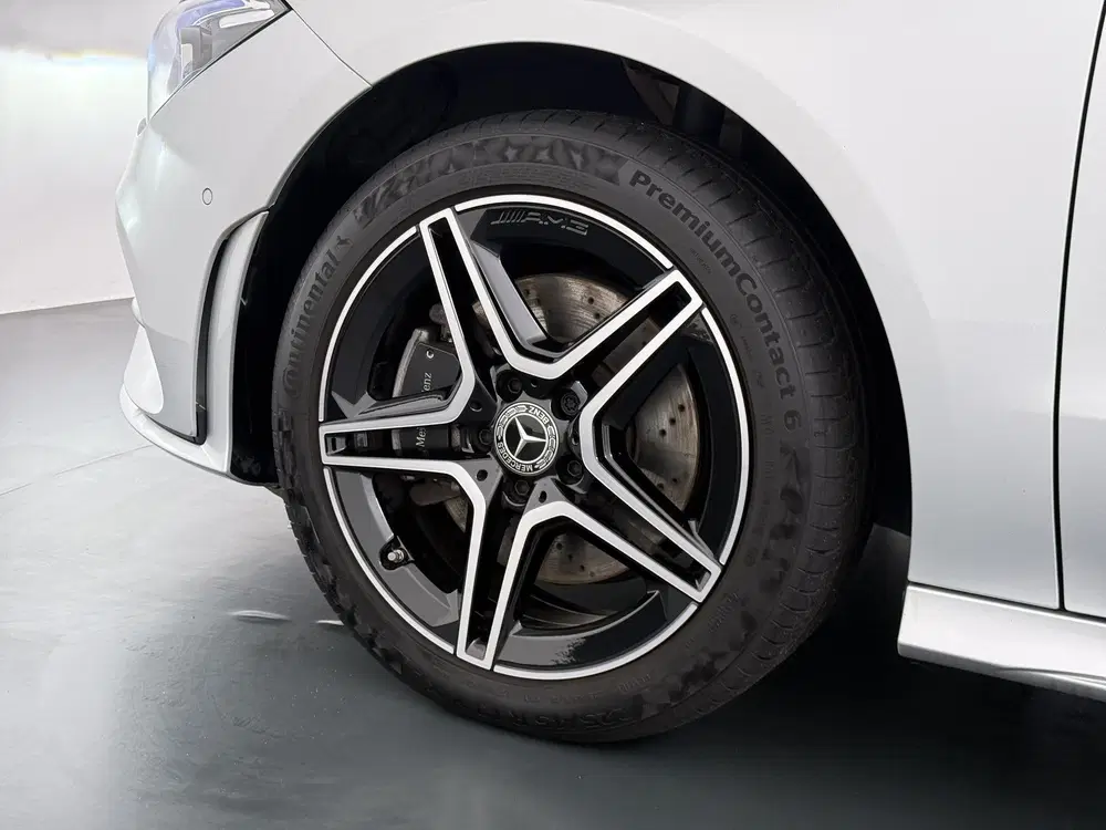Mercedes-Benz CLA 250e AMG uit 2022, foto 8