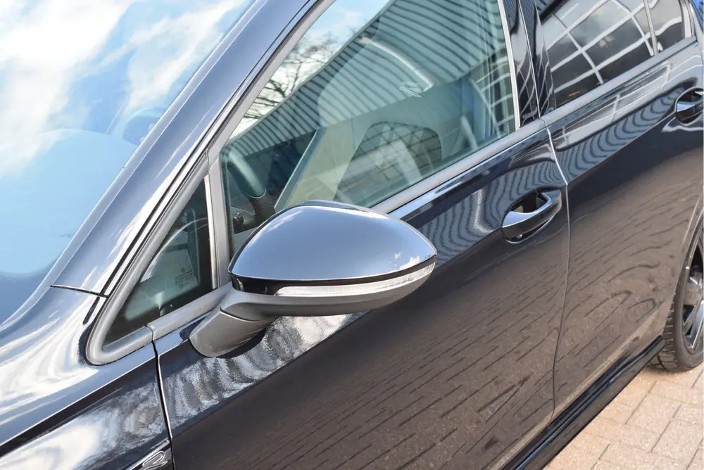 Volkswagen Golf 1.5 eTSI R-Line Business+ Panoramadak Automa uit 2022, foto 16