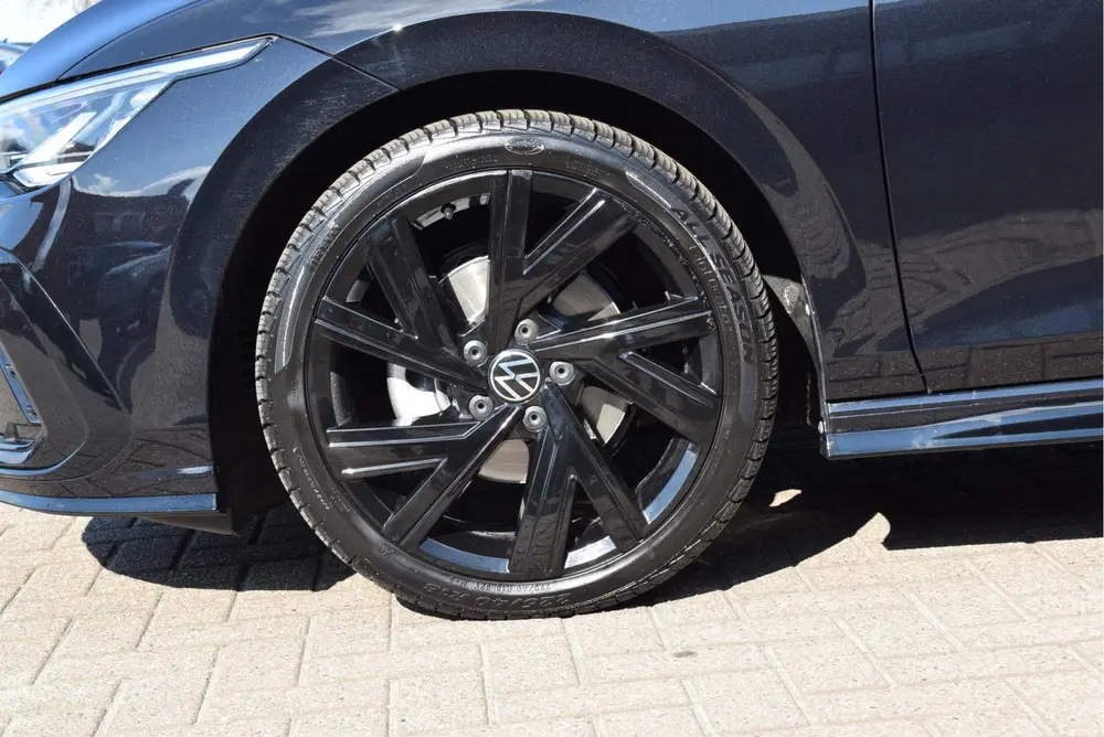 Volkswagen Golf 1.5 eTSI R-Line Business+ Panoramadak Automa uit 2022, foto 18