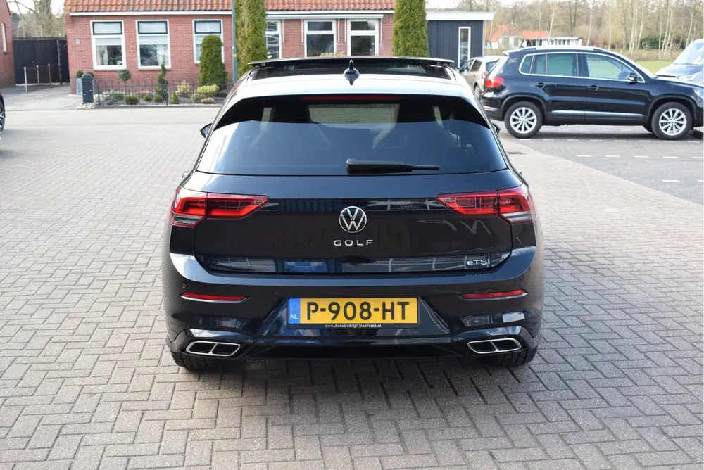 Volkswagen Golf 1.5 eTSI R-Line Business+ Panoramadak Automa uit 2022, foto 6