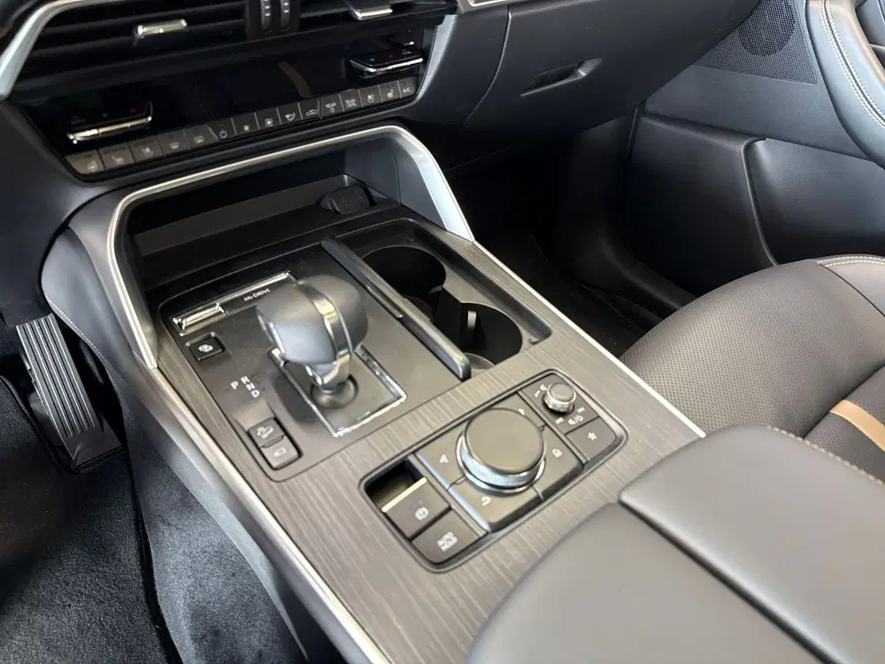 Mazda CX-80 2.5 e-SkyActiv PHEV Homura Plus 6p. uit 2026, foto 6