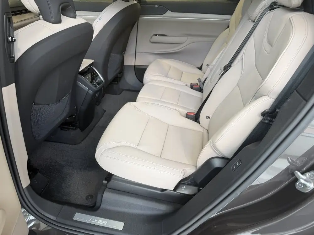 Volvo EX90 Single Motor Plus uit 2026, foto 6
