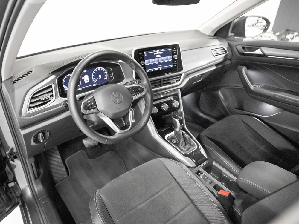 Volkswagen T-Roc 1.5 TSI Life IQ LIghts ACC Stoelv uit 2025, foto 3