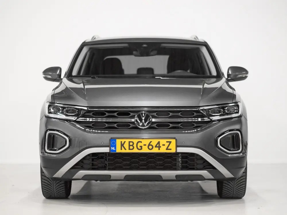 Volkswagen T-Roc 1.5 TSI Life IQ LIghts ACC Stoelv uit 2025, foto 5