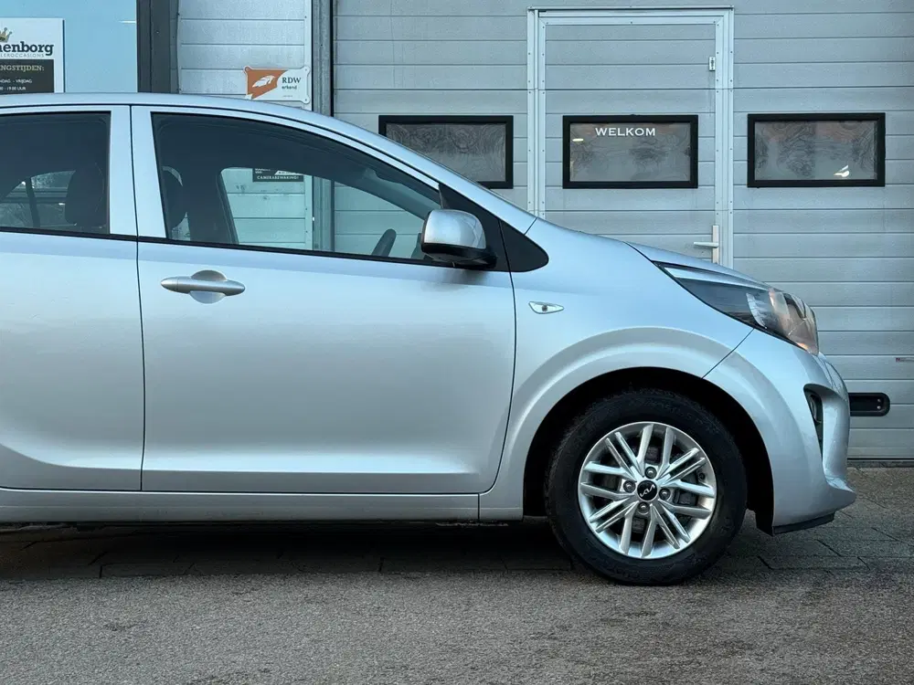Kia Picanto 1.0 DPi DynamicLine uit 2023, foto 15