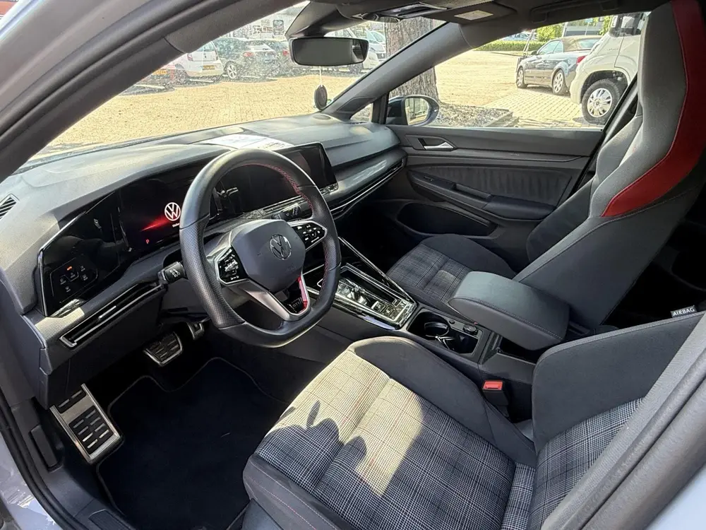 Volkswagen Golf 2.0 TSI GTI in top staat uit 2024, foto 5